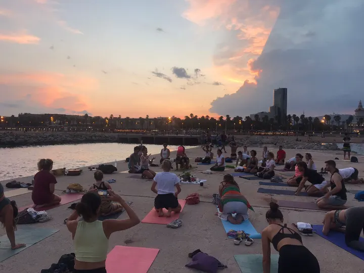 YOGA BY THE SEA BARCELONA — yoga-studio en Ciutat Vella, Barcelona — 2