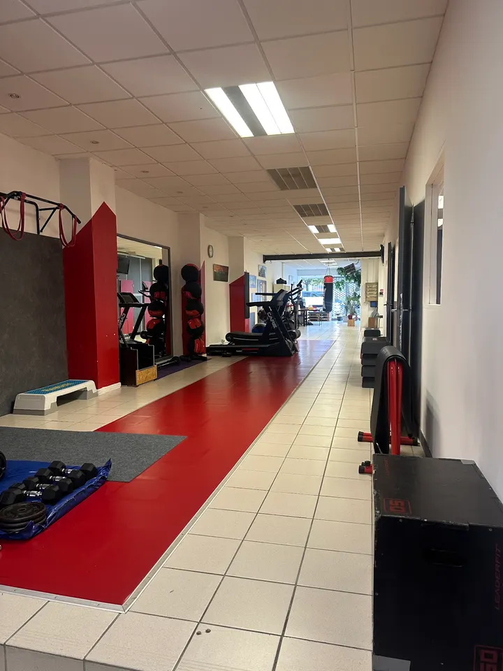 L.e. Sport — salle de fitness-studio à Lourdes — 5