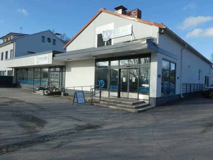 Liikuntakeskus Poseidon — Fitnessstudio – Pappilanpelto, Vihti