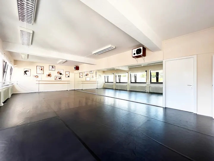 Tanzstudio Bühneneingang — tanz-studio in Hummelsbüttel, Hamburg — 2