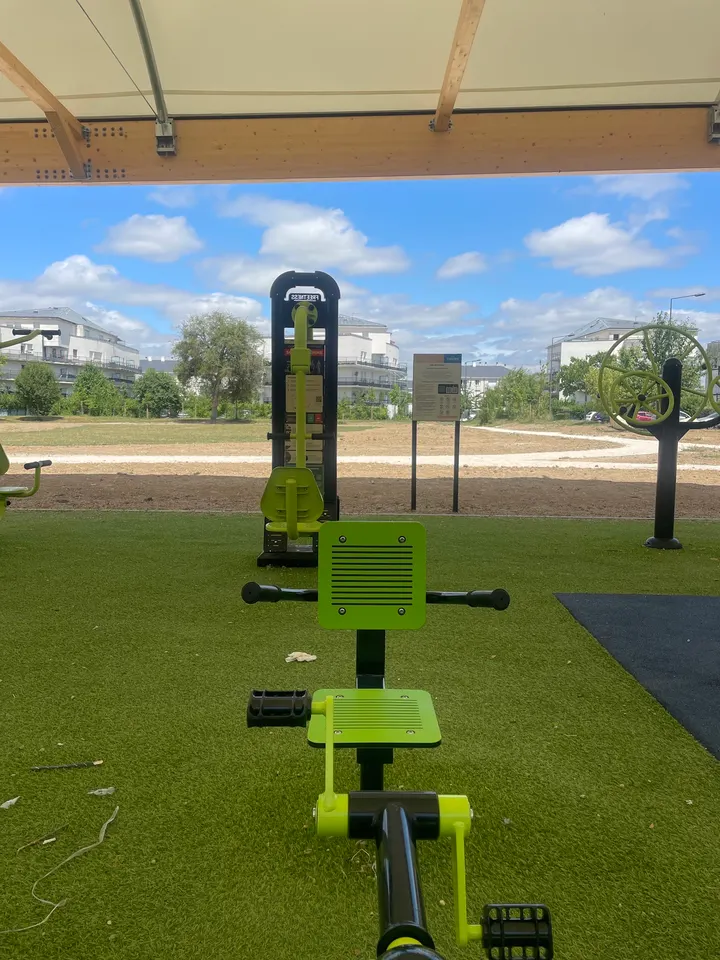 Parc de Street Workout — salle de fitness-studio à Tours — 4
