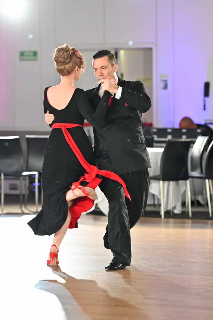 "clases De Tango En Barcelona "una Emoción"" — Baile en l'Eixample, Barcelona