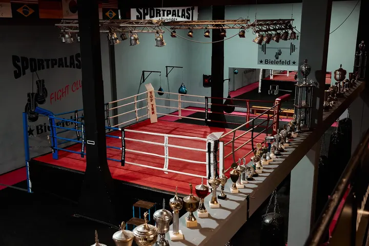 Sportpalast Bielefeld — Kickboxen in Brackwede, Bielefeld