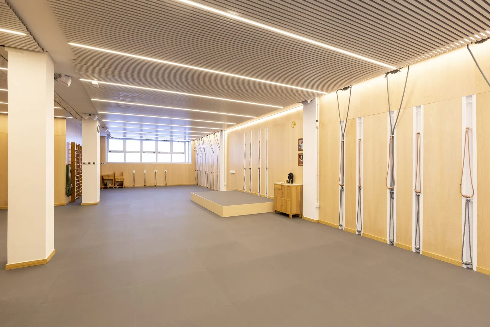 Yoga IYENGAR® Sabadell Centre — yoga-studio i Barcelona — bild 3