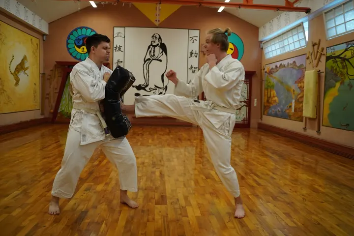 Karate-Gemeinschaft Bergisch Gladbach e.V. — kampfsport-studio in Bergisch Gladbach — 4