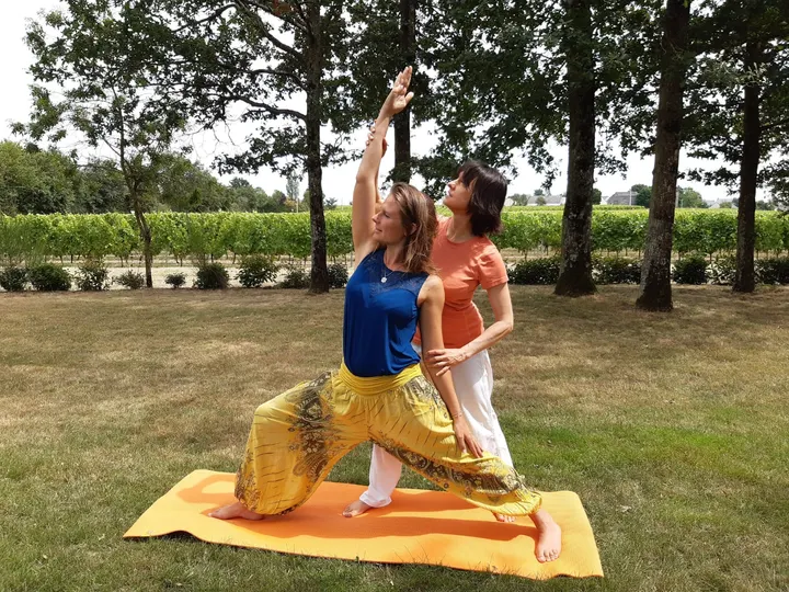 Yoga à Angers cours et formation de professeur, école certifée — yoga-studio à Angers — 5