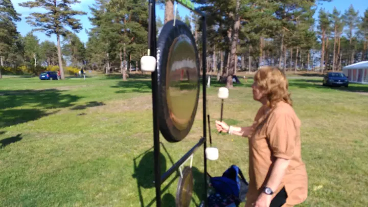 Feel The Vibes Gong — meditation-studio i Nynäshamn — 3