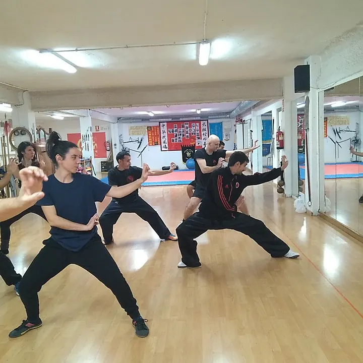 SUN HO SIN — estudio de fitness-studio en Barcelona — 2