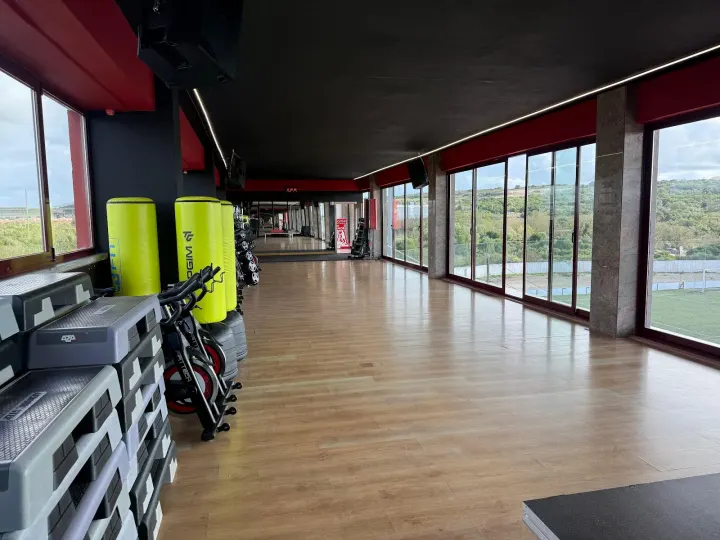 CAPP GYM — Ginásio em Pero Pinheiro