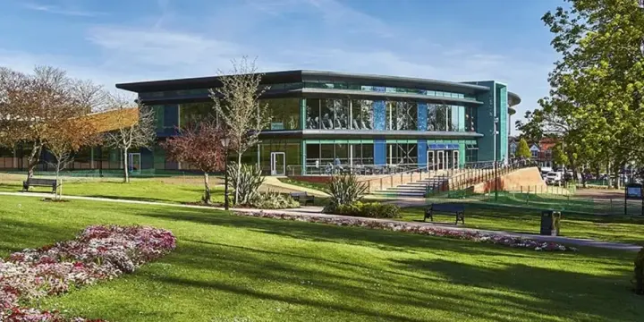 Hinckley Leisure Centre — Fitness Studio in Burbage, Hinckley
