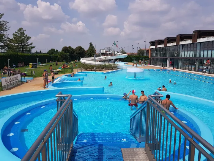 Piscine Monte Bianco — palestre-studio a Molini, Verona — 3