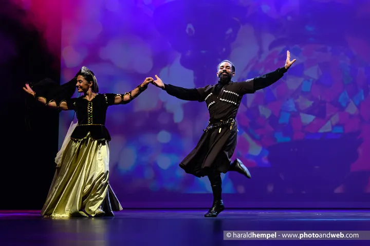 Baris Halk Danslari // Baris Dance Company — tanz-studio in Mülheim, Köln — 3