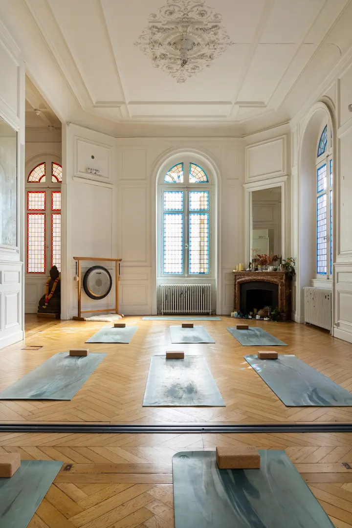 Satnam Club Bordeaux — Barre à Bordeaux Centre, Bordeaux