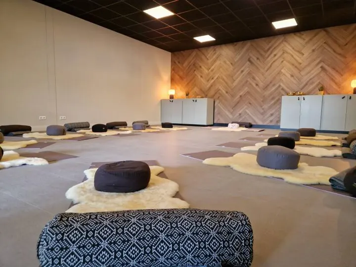 Yogastudio Sangha 🧘 — yoga-studio in Zwaag — 4