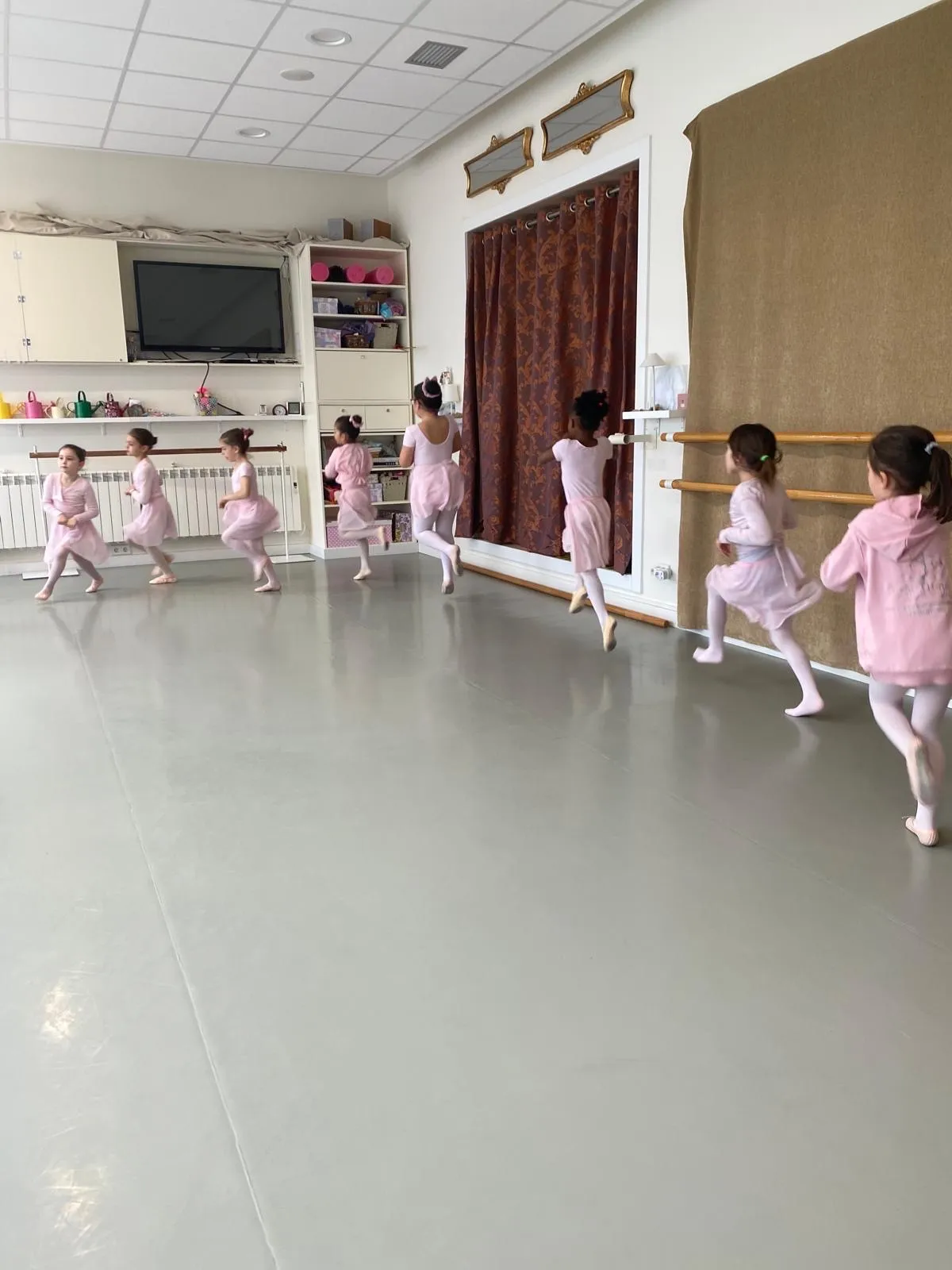 Studio Dance Ballet — baile-studio en Sarriguren, Sarriguren — 2