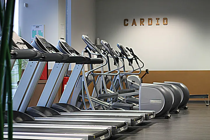 Elite Fit — salle de fitness-studio à Saint-Pierre-du-Mont — 4