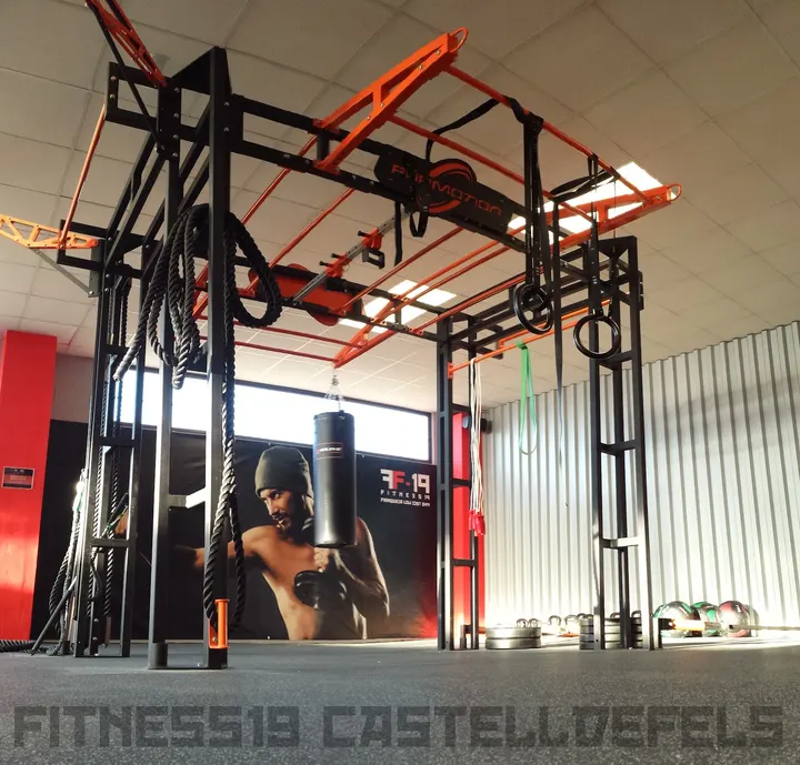 Gimnasio Fitness19 Castelldefels — estudio de fitness-studio en Castelldefels — 2