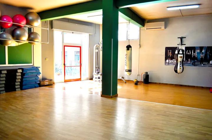 New Iron Club — palestre-studio a Salerno — 2