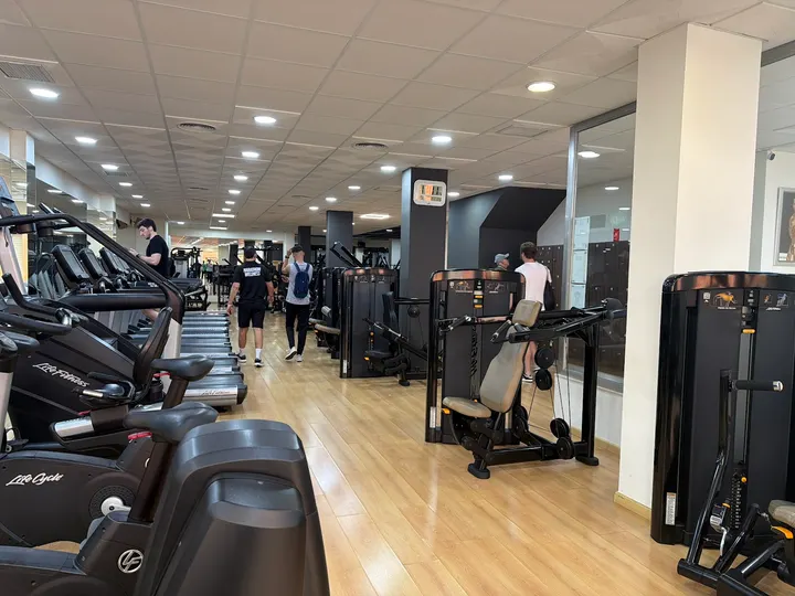 Marathon Wellness Fitness Club — estudio de fitness-studio en Huelva — 4