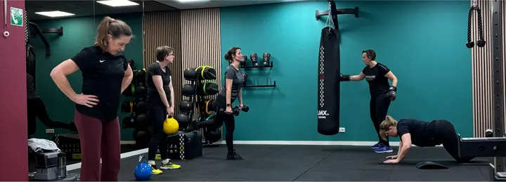 BY SHARON FITNESS & BOOTCAMP B.V. - Sportschool Waddinxveen — CrossFit in Waddinxveen