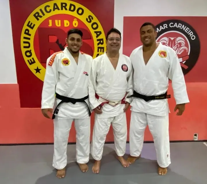 Clube Judo RS — Artes marciais em Laborim, Vila Nova de Gaia