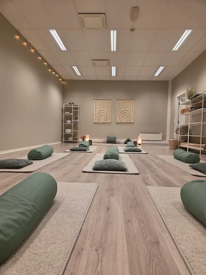 Yama Yoga Cecilie Holtan Akrei — yoga-studio i Breidablikk, SANDEFJORD — 2