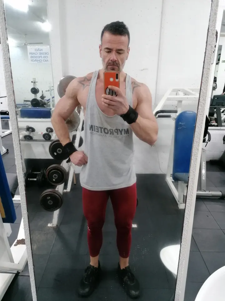 Ginásio Super Olímpia - Assoc. Desp. Laranjeiro — Ginásio em Quinta do Americano, Almada