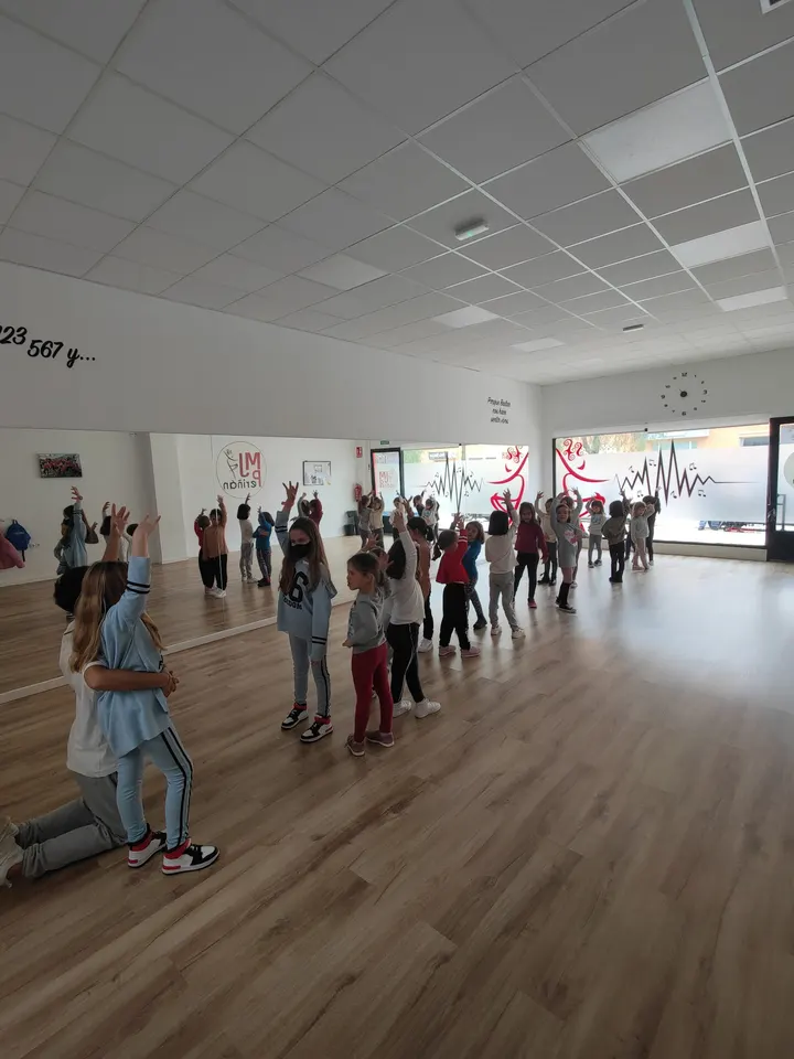 Escuela de baile María José Periñán — baile-studio en Las Canteras, Puerto Real — 2