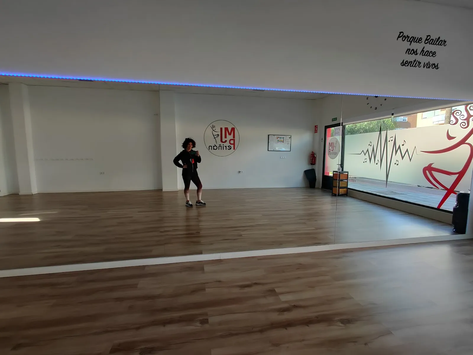 Escuela de baile María José Periñán — baile-studio en Las Canteras, Puerto Real — 3