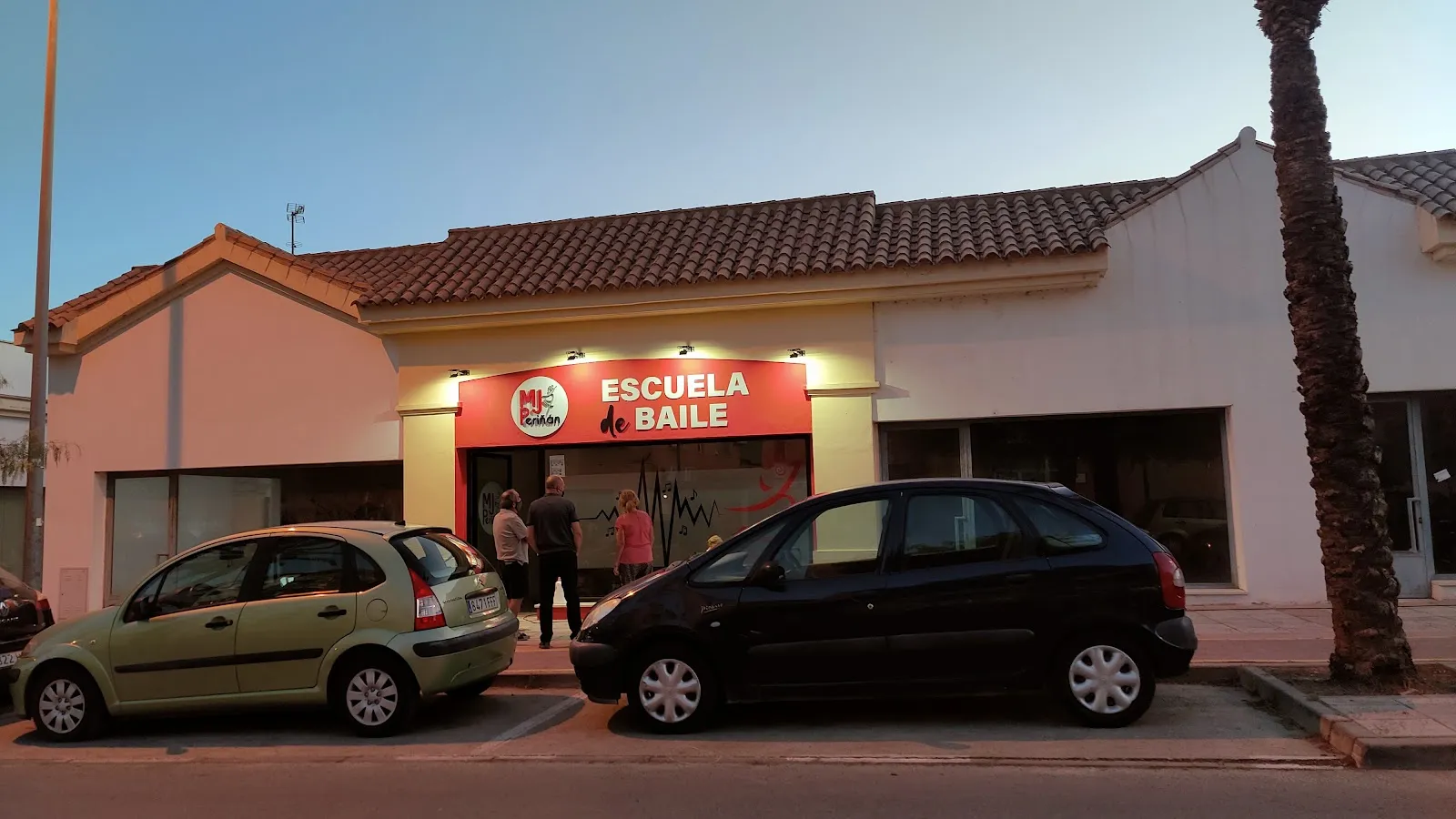 Escuela de baile María José Periñán — baile-studio en Puerto Real — 3