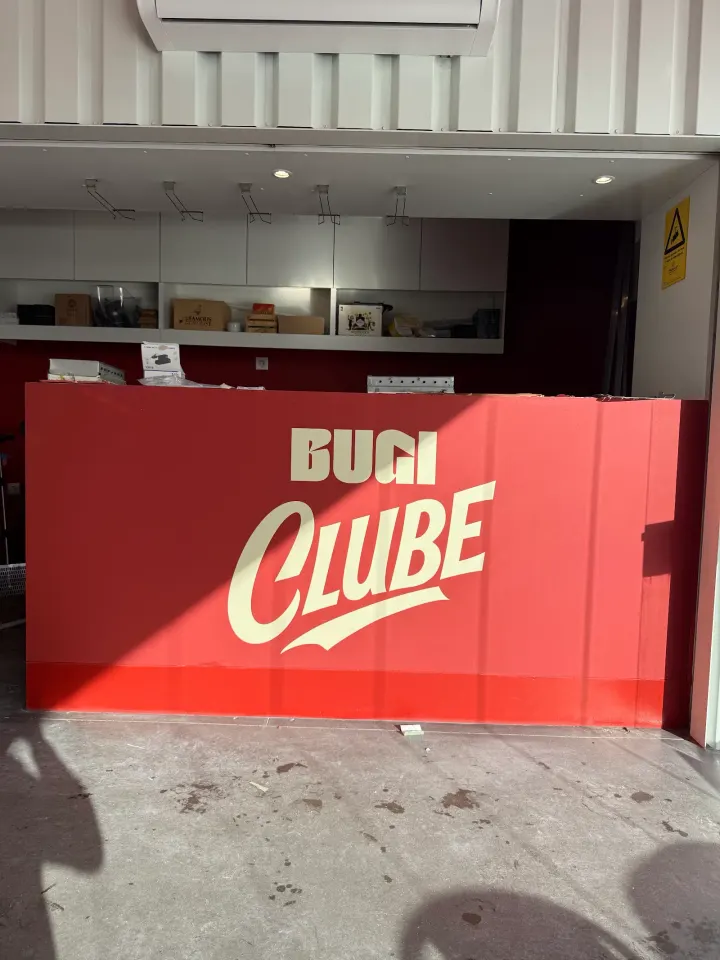 Cristina Dionisio - Bugi Clube Praia Paço Arcos — yoga-studio em Lisboa — 3
