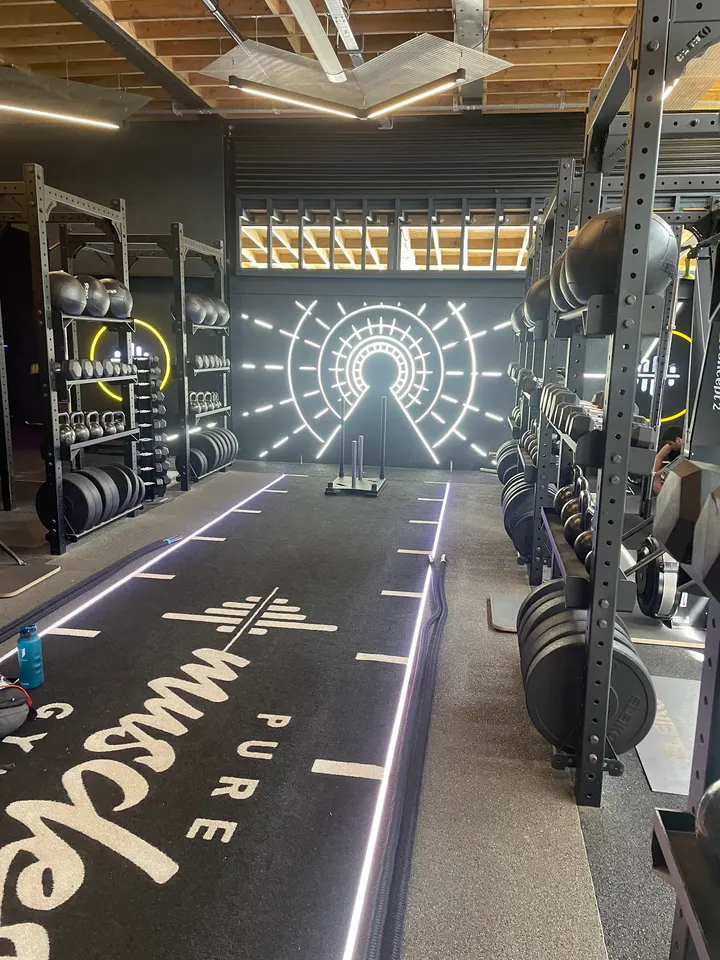 Pure Muscles Gym — fitness studio in London — 3