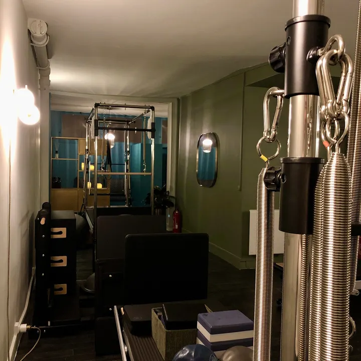 feet in straps Karine Dubois - feet in straps® — pilates-studio à Paris — 3