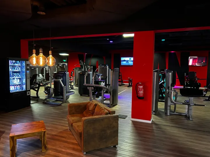 Finalis Fitness Schussenried — Fitnessstudio in Neues Kloster, Bad Schussenried