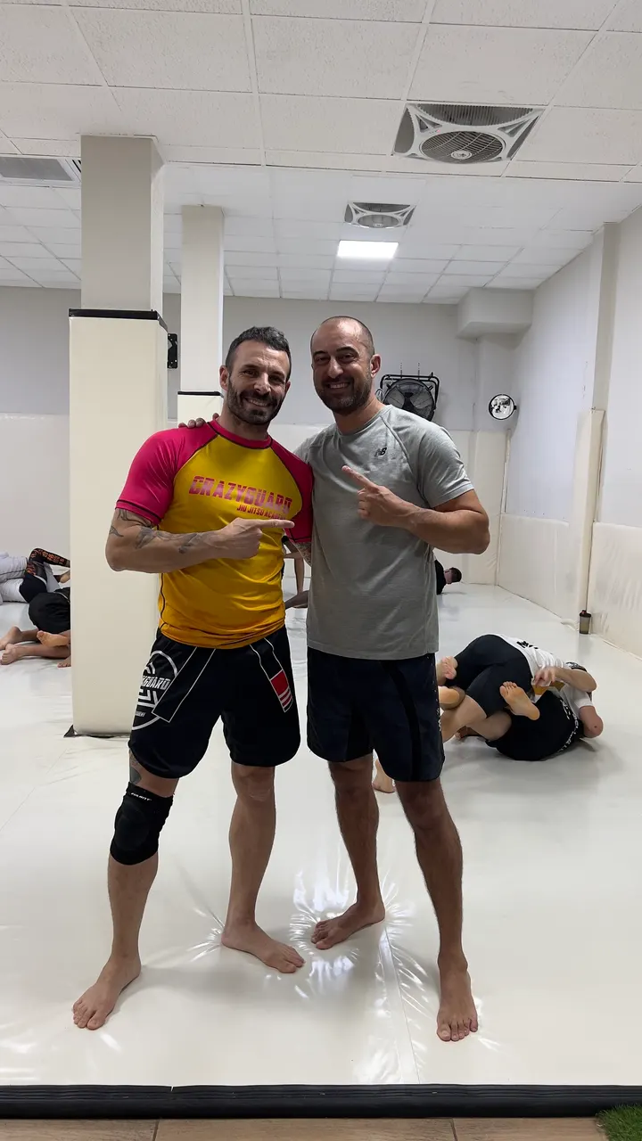 Crazyguard Jiu-jitsu Academy — Artes marciales en Campanar, Valencia