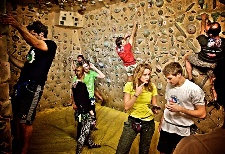 Fantasyclimbing associazione sportiva dilettantistica — arrampicata-studio a Milano — 3