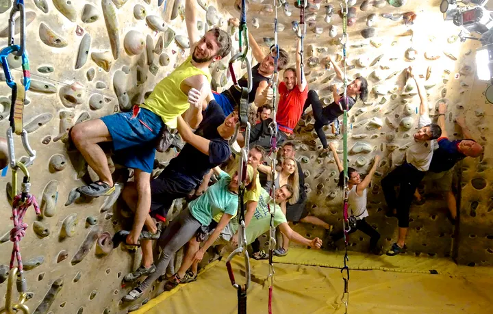 Fantasyclimbing associazione sportiva dilettantistica — arrampicata-studio a Milano — 4