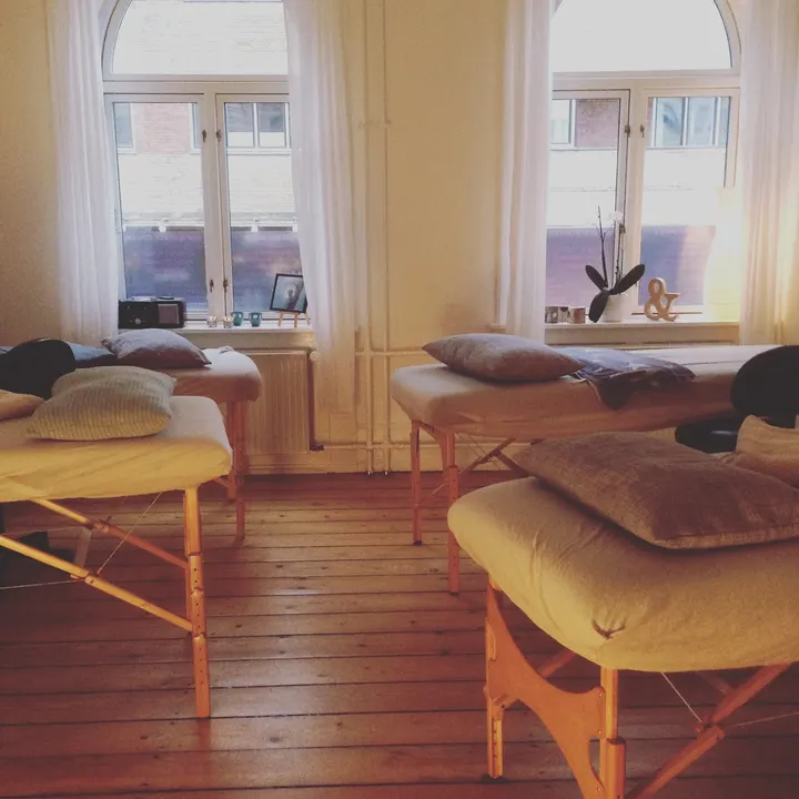Heather Loves Yoga — yoga-studio i Karise — 3