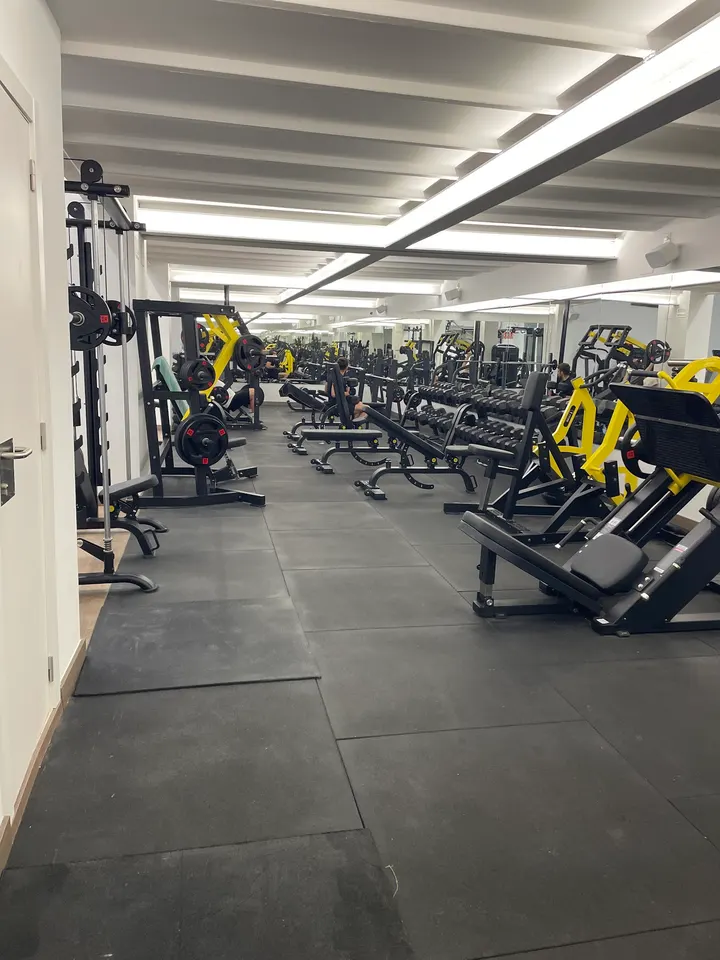 Level Up Fitness Center — estudio de fitness-studio en Torrent, Valencia — 3