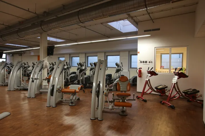 Lady Company Fitness für Frauen — Fitnessstudio in Marzahn, Berlin