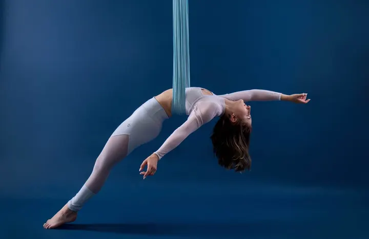 Flow and Spin | Poledance, Aerial Hoop, Tanz und Yoga | Kassel — Yoga in Bettenhausen, Kassel