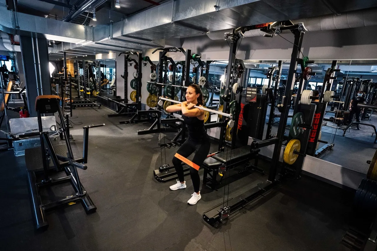 PRIME TIME fitness - Frankfurt Bornheim — träningsstudio i Frankfurt am Main — 3