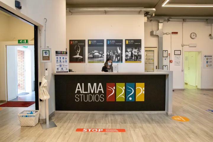 Almadanza — danza-studio a Róveri, Bologna — 2