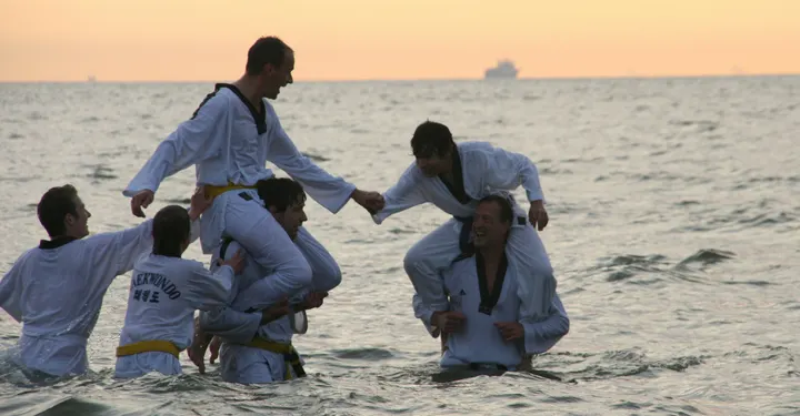 Tae Kwondo club VersuZ — Vechtsport in Meerestein, Heemskerk