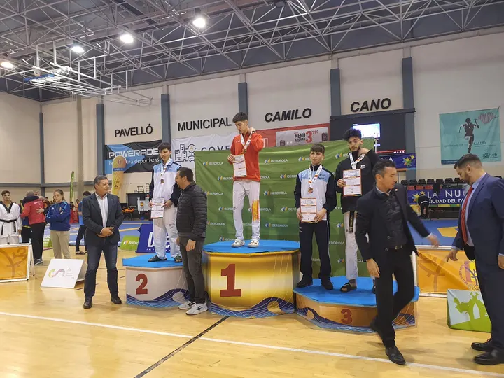 TAEKWONDO LEGANÉS — Artes marciales en Arroyo Culebro, Leganés