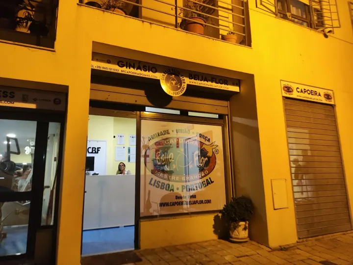 Ginásio Beija-Flor Lisboa — Artes marciais em Almada