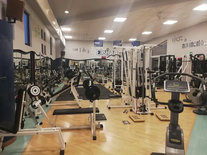 Elisir Fitness Club — Palestre a Pretola, Perugia