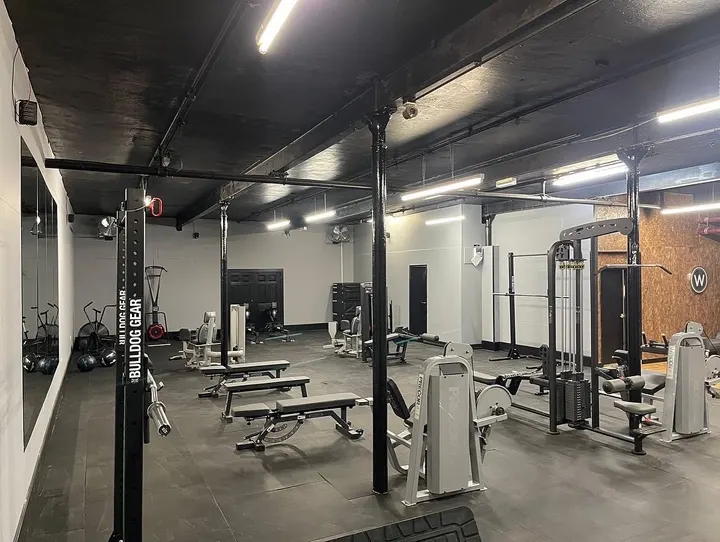 Wood's Gym — fitness studio in Hyde — 4