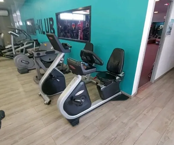 Le klub — salle de fitness-studio à Prunelli-di-Fiumorbo — 2