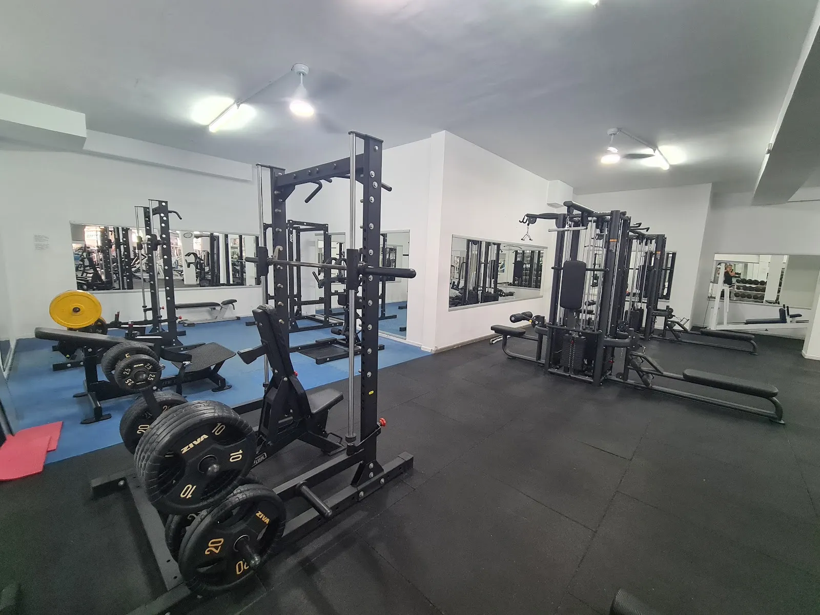 Athletic Gym — estudio de fitness-studio en Puerto del Carmen — 2